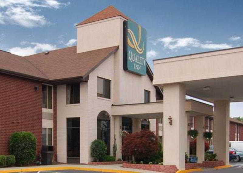 Quality Inn Near Potomac Mills Woodbridge Exterior foto